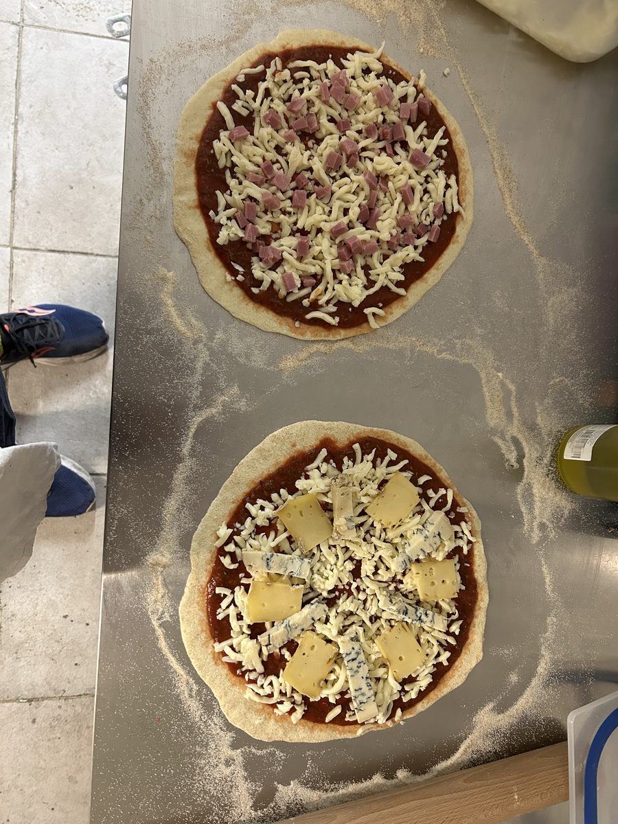 Pizzas à pâte maison prêtes à enfourner
